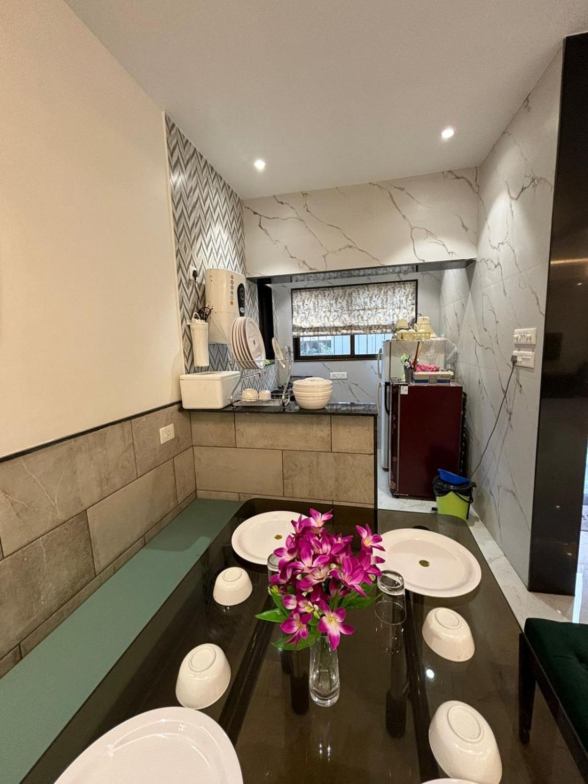 罗纳瓦拉Ll Golden Leaf Ll 3Bhk Ll Ac Ll别墅 外观 照片